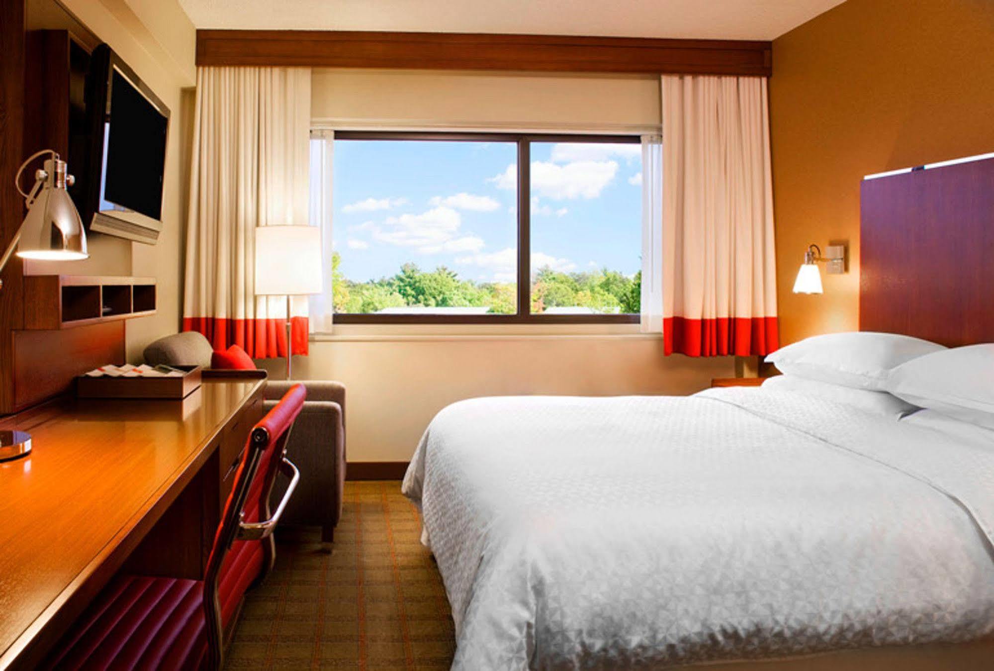 Four Points By Sheraton Cleveland Airport Kültér fotó